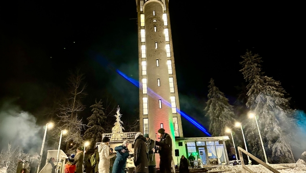 VIDEO Diskoga 317,6 meetri kõrgusel taevakaarel aastasse 2025